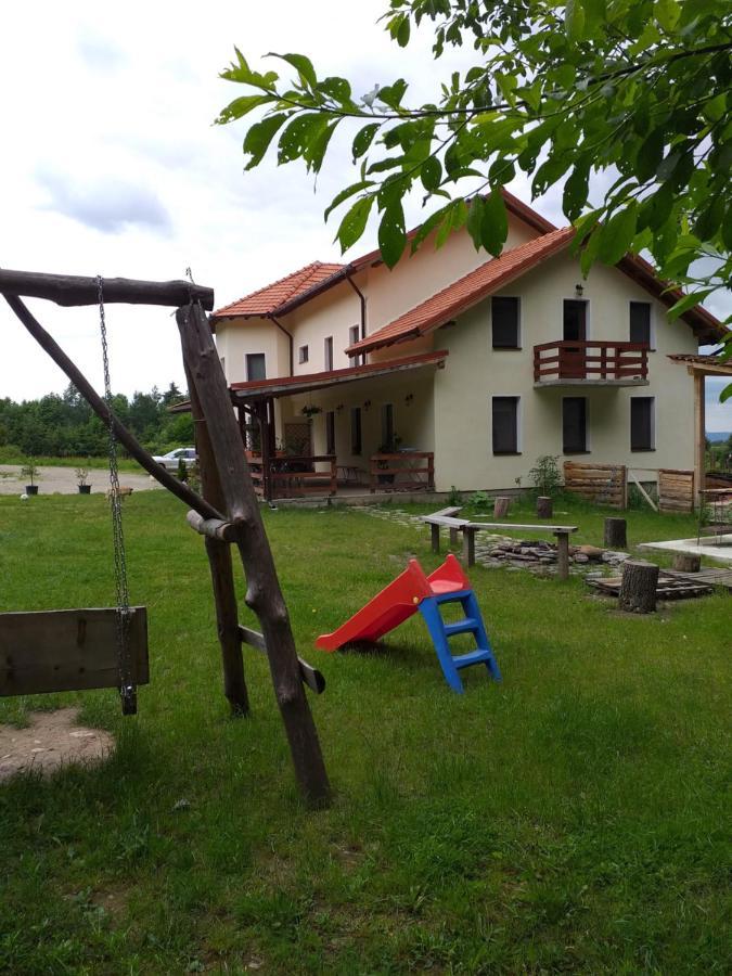 Pensiunea Rozelor Statiunea Climaterica Sambata Sîmbăta de Sus Εξωτερικό φωτογραφία